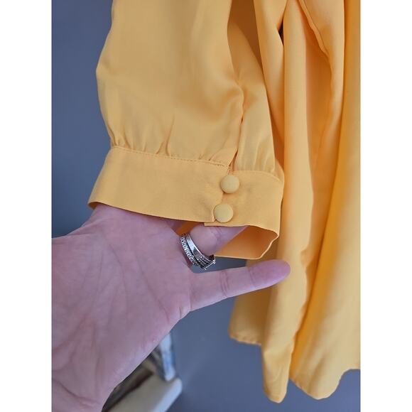 Cato Yellow V-Neck Cut-Out Lightweight 3/4 Sleeve Casual Top Womans Size 14/16W - Picture 4 of 7